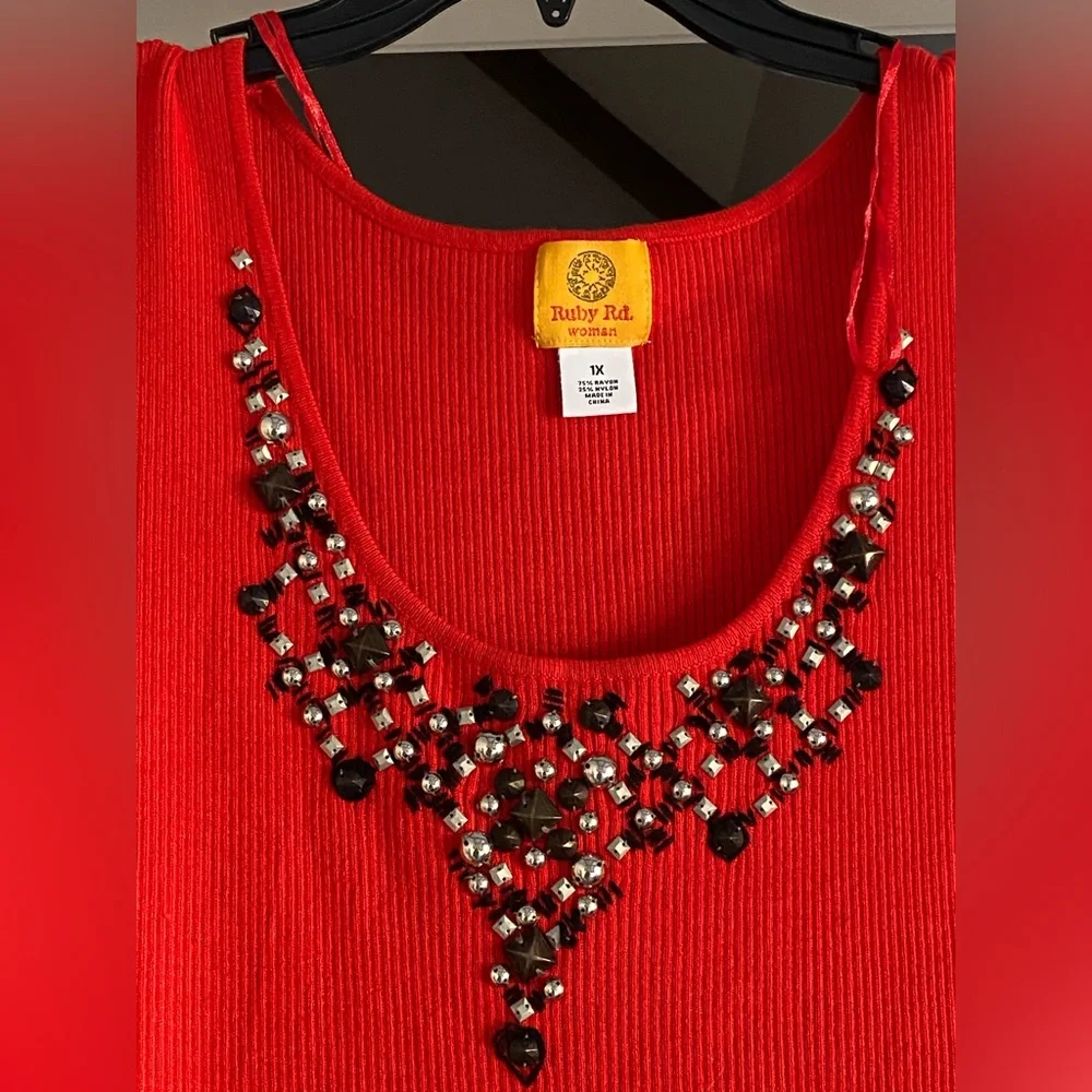 Red Ruby Rd. Tank top - Picture 2 of 3